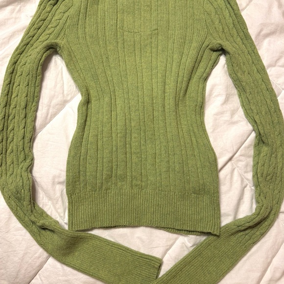 Y2k Hollister Cable Knit Sweater - Picture 2 of 3